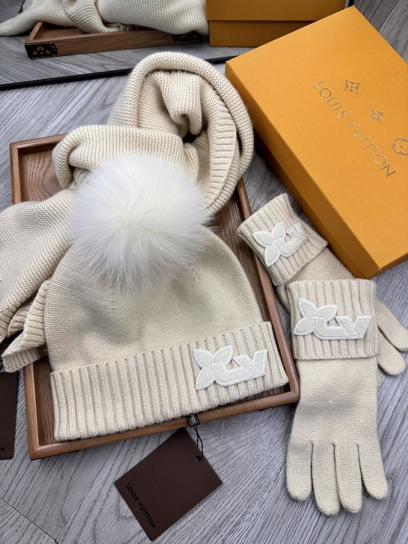 Louis Vuitton Caps Scarfs